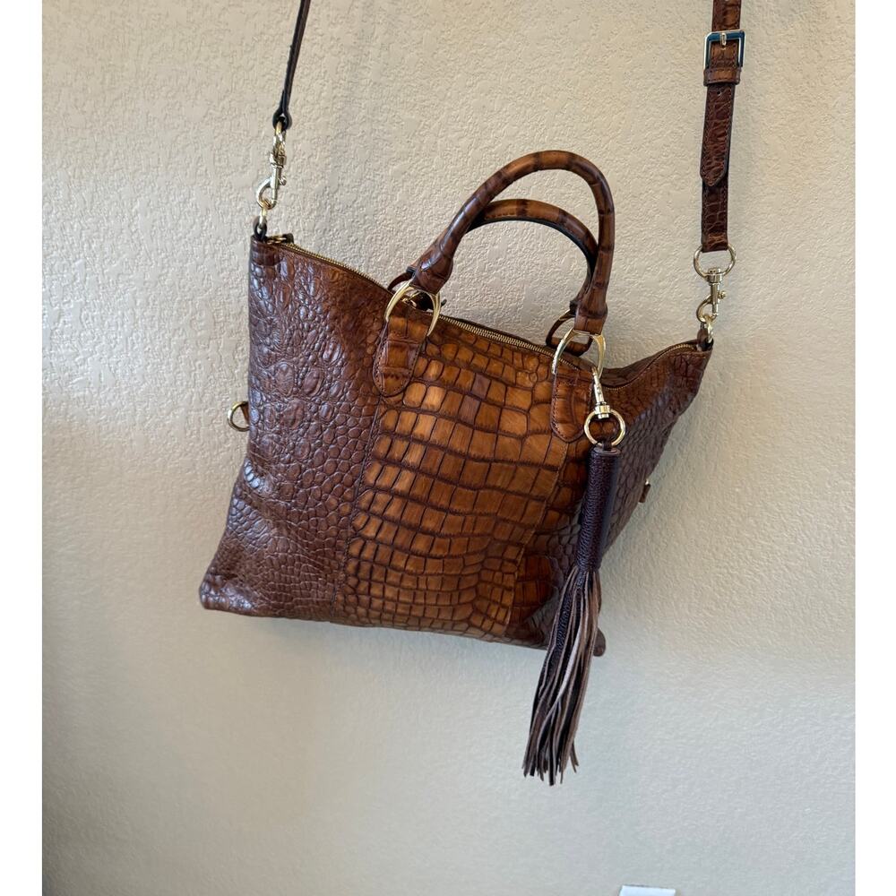 G.I.L.I. Leather Croc-Embossed Tote/Crossbody Purse